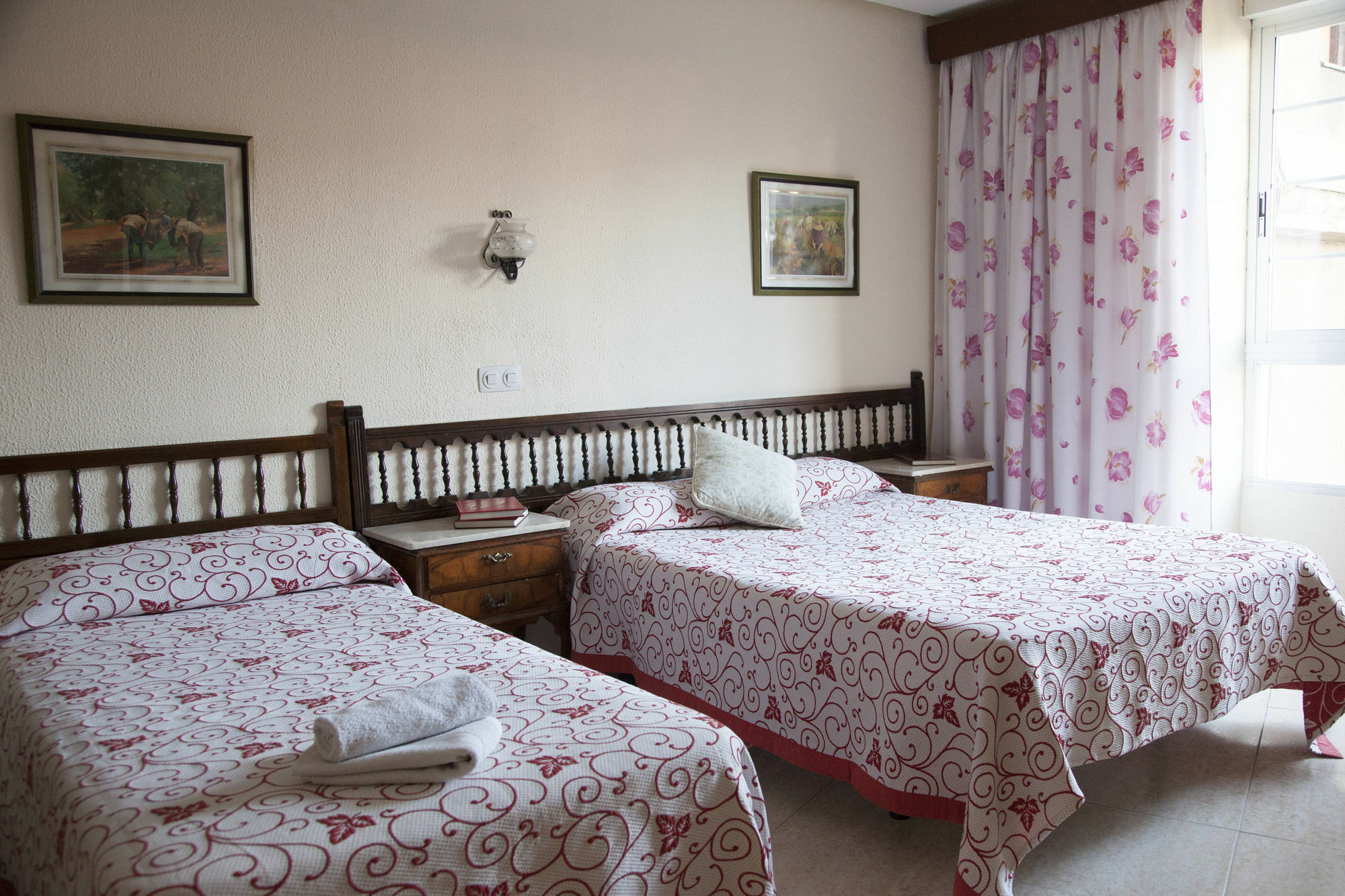 Hostal Arriaza マドリード エクステリア 写真